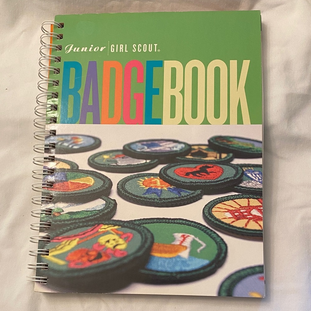 Girl Scouts of USA Junior Badge Book - 2001